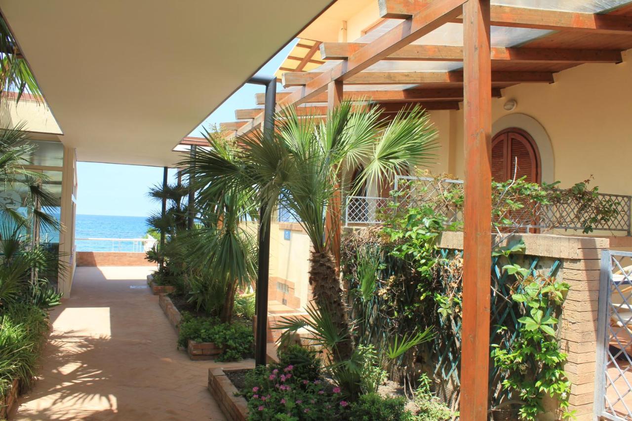 Hotel Residence La Darsena Agropoli Exterior photo