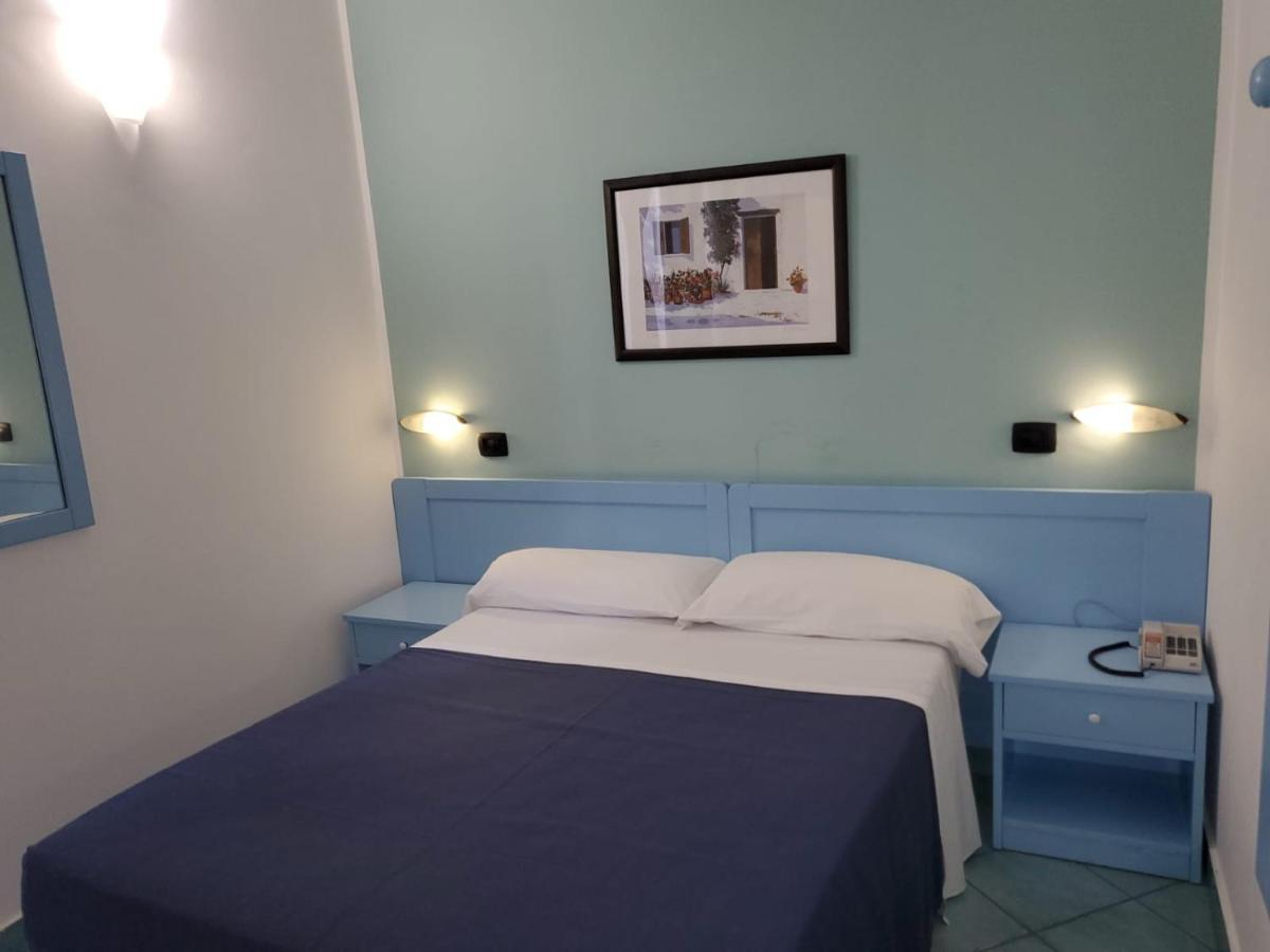Hotel Residence La Darsena Agropoli Exterior photo