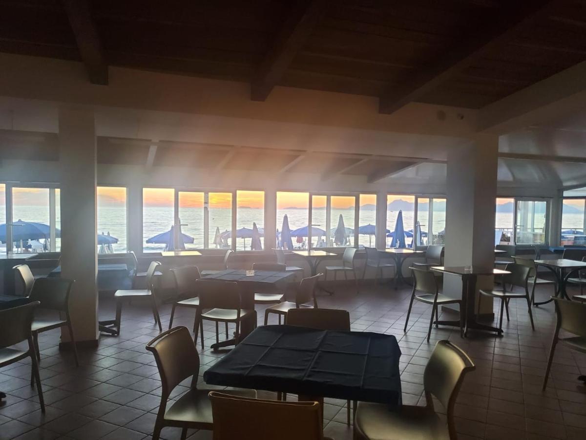 Hotel Residence La Darsena Agropoli Exterior photo
