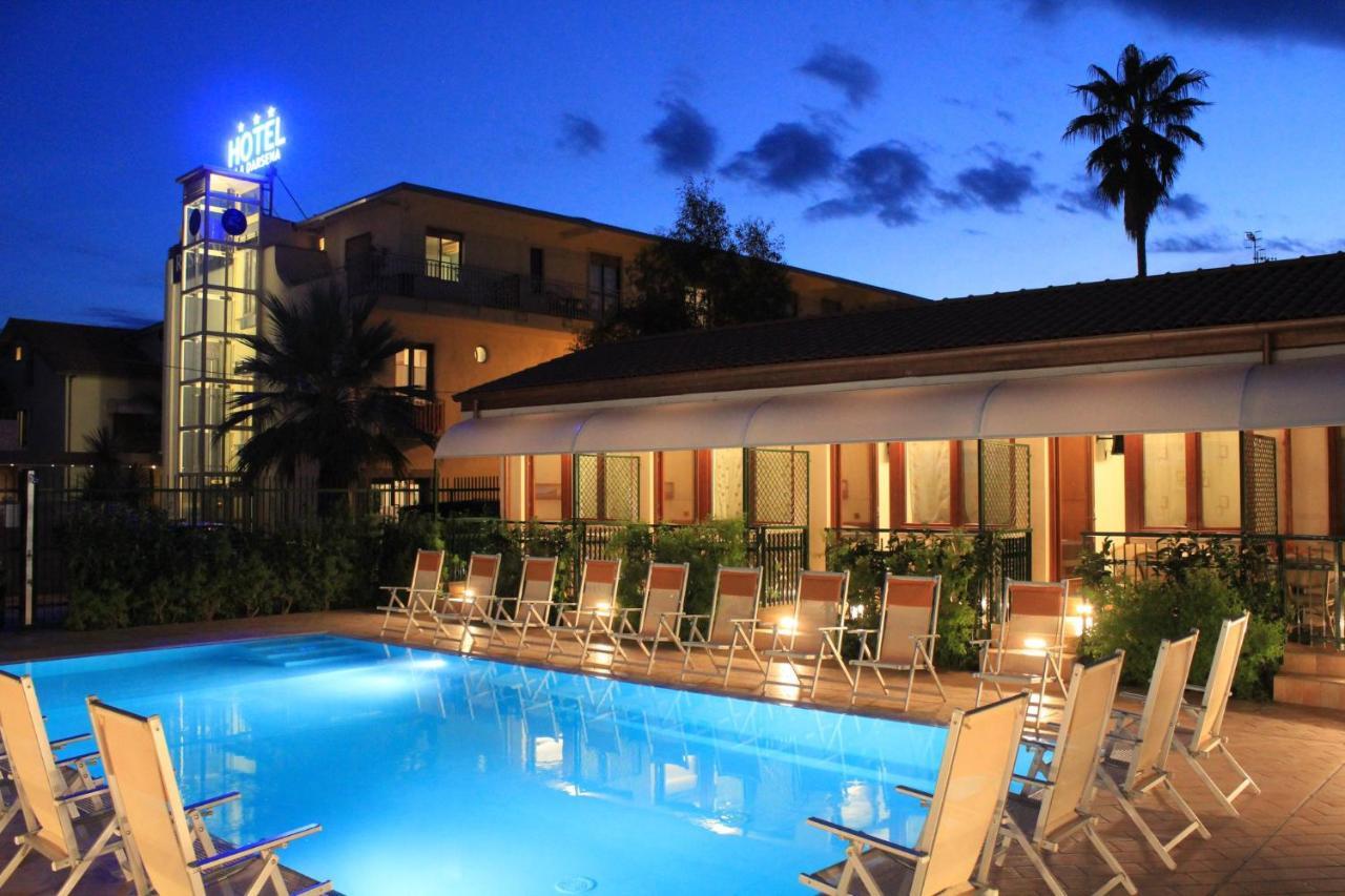 Hotel Residence La Darsena Agropoli Exterior photo